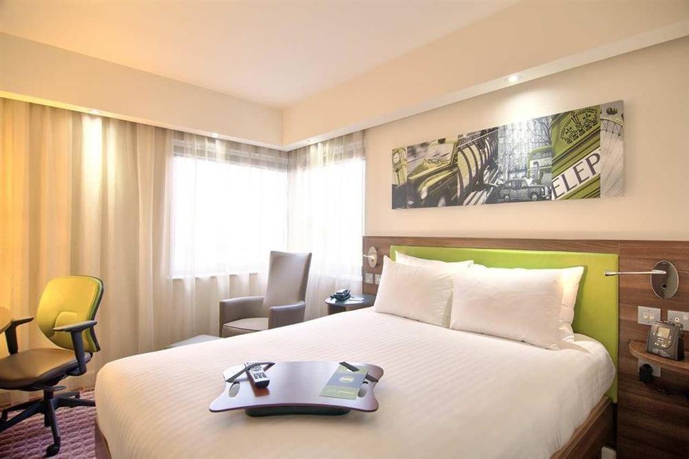 Hotel Hampton By Hilton Frankfurt Centre 3*